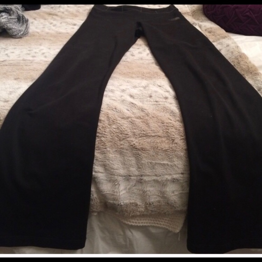 Black north face pants!